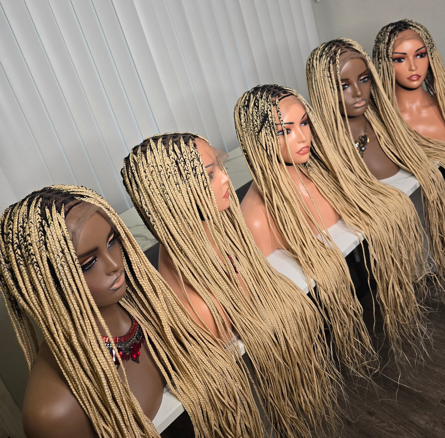 Fullace 30inches Blonde Knotless synthetic braided Wig for Classic Ladies High-Quality