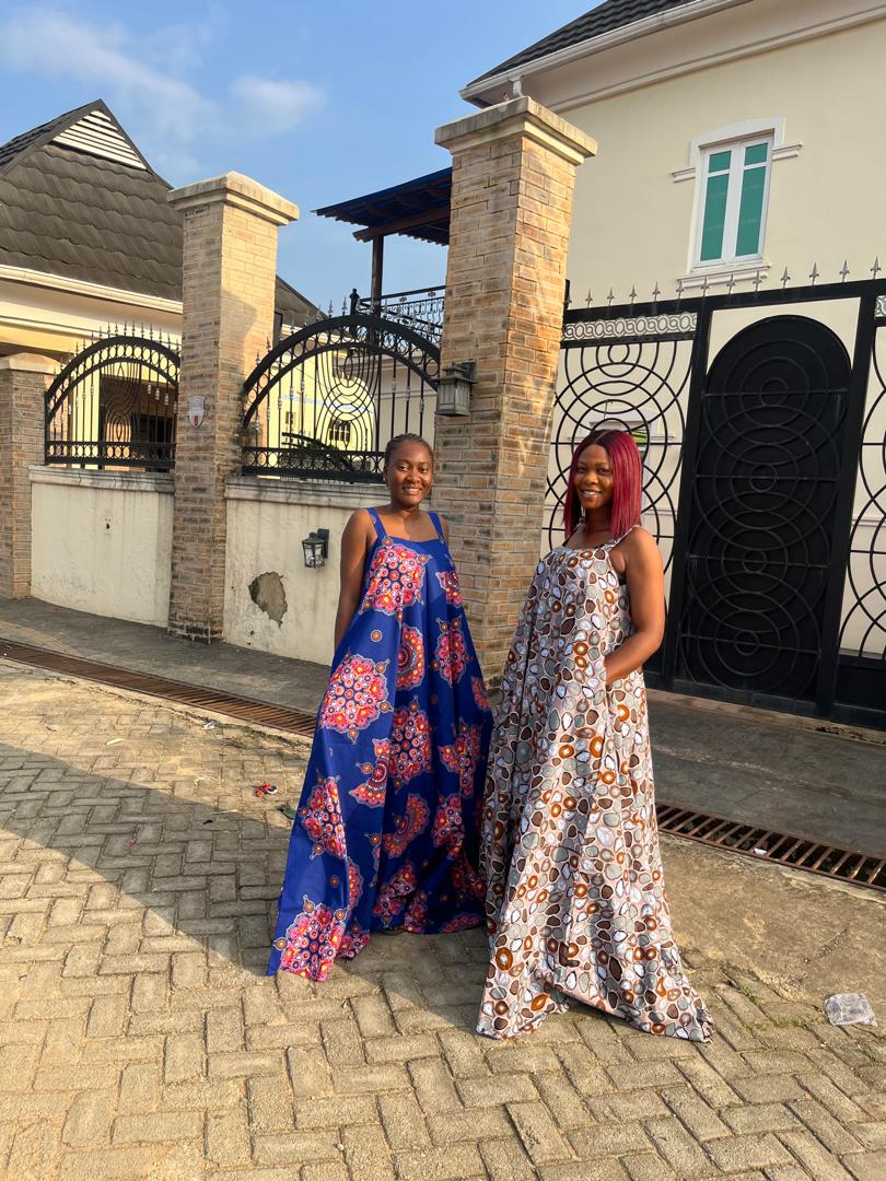 Elegant African Print Maxi Dress for Women – Sleeveless Flowy Ankara-Inspired Long Dress with Pockets