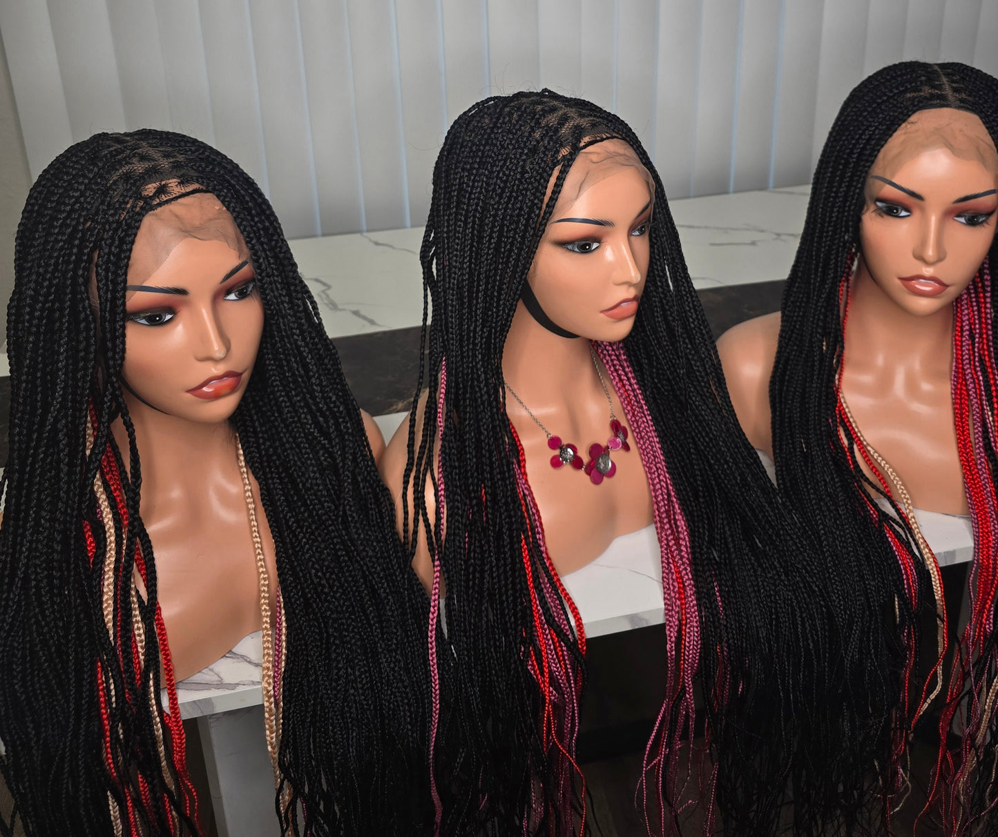 Fullace 30inches Multicolours Knotless Braided Wig for Classic Ladies with Rich Black and Red Highlights